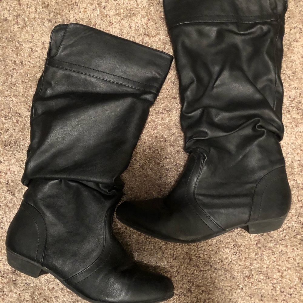 Black boots